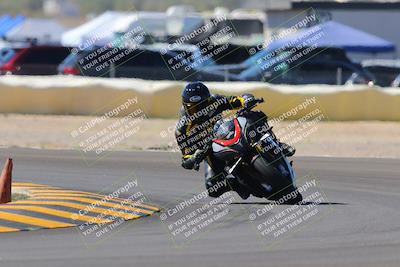 media/Oct-09-2022-SoCal Trackdays (Sun) [[95640aeeb6]]/Turn 2 (1110am)/